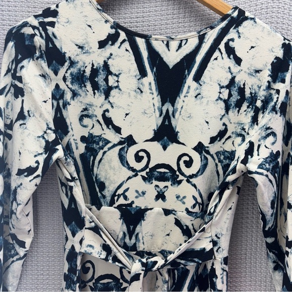 NWT Cynthia Rowley Black/Blue/White Stretchy Wrap Midi Dress Women Small Boho - Picture 6 of 8